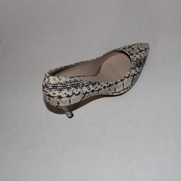 COLE HAAN JULIANNA SNAKESKIN PRINT PUMP - Picture 3 of 7